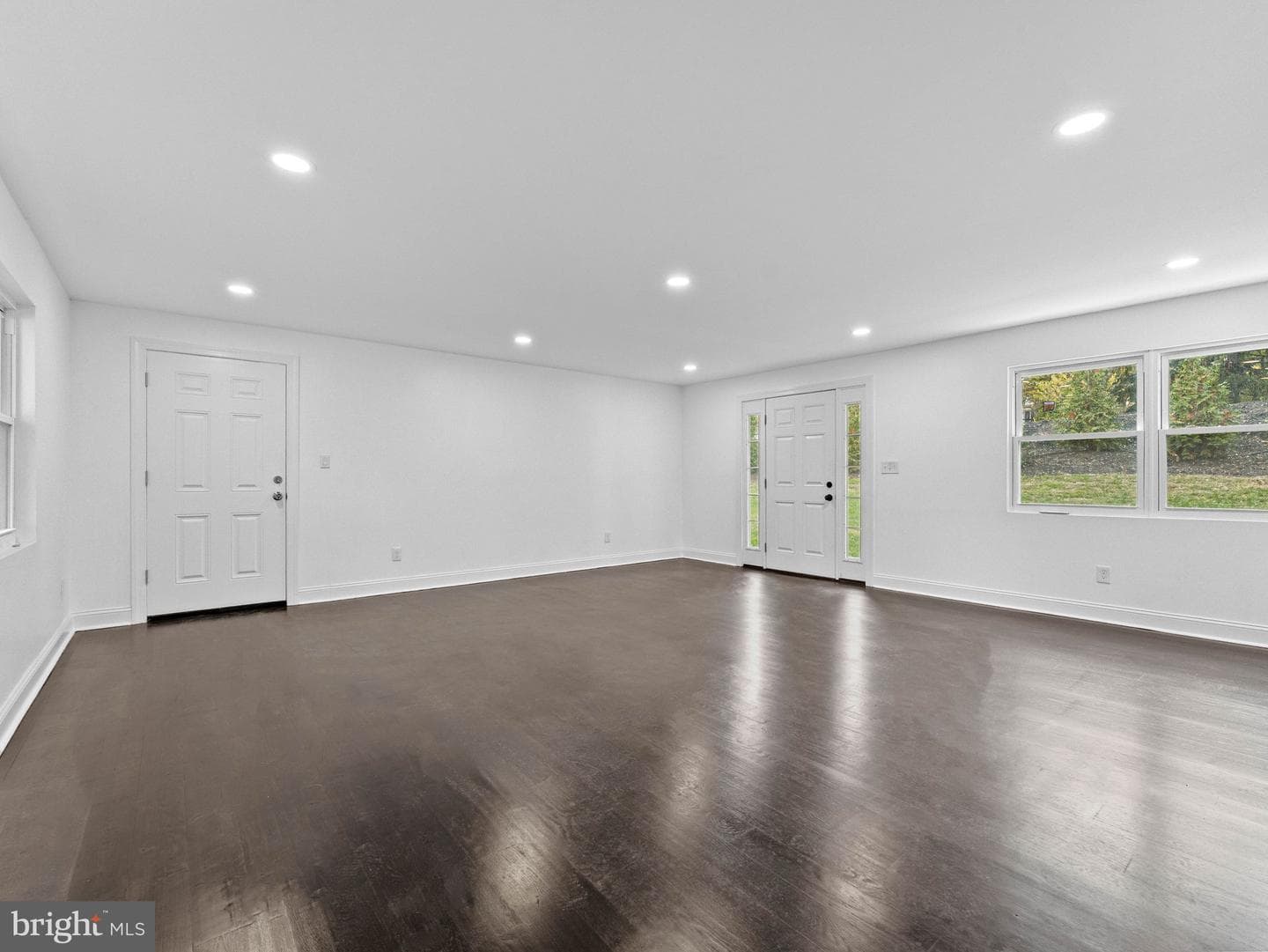 700 Crooked Lane photo 7
