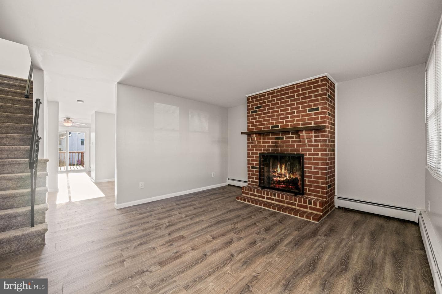 2404 Walnut Ridge photo 3