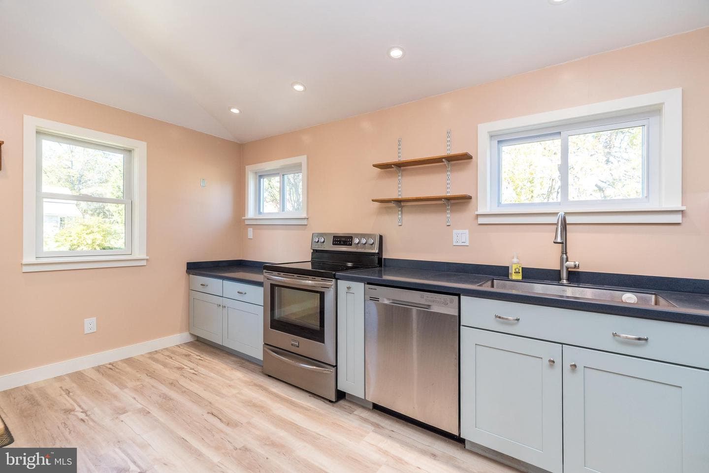 1100 Cressman Rd photo 29