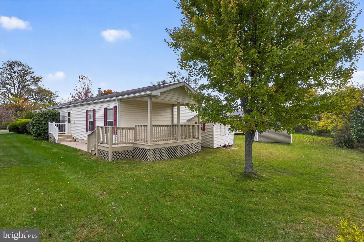 601 Village Way photo 19