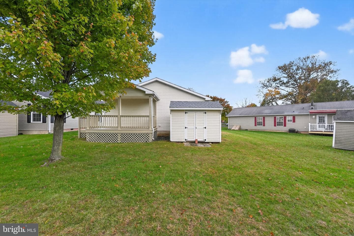 601 Village Way photo 20