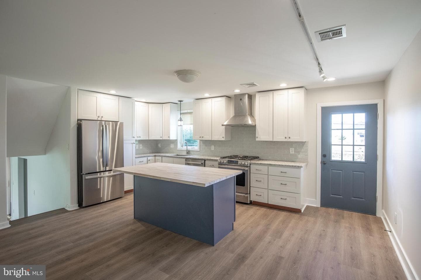236 Park Road photo 8