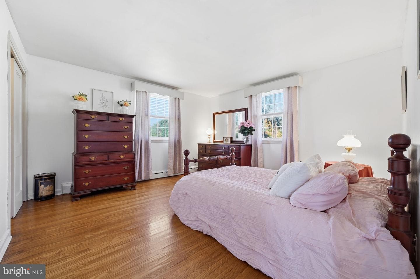 1506 Marshall photo 11