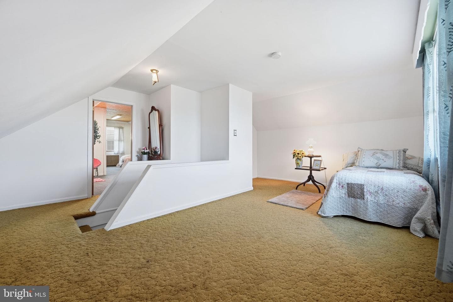 1506 Marshall photo 18