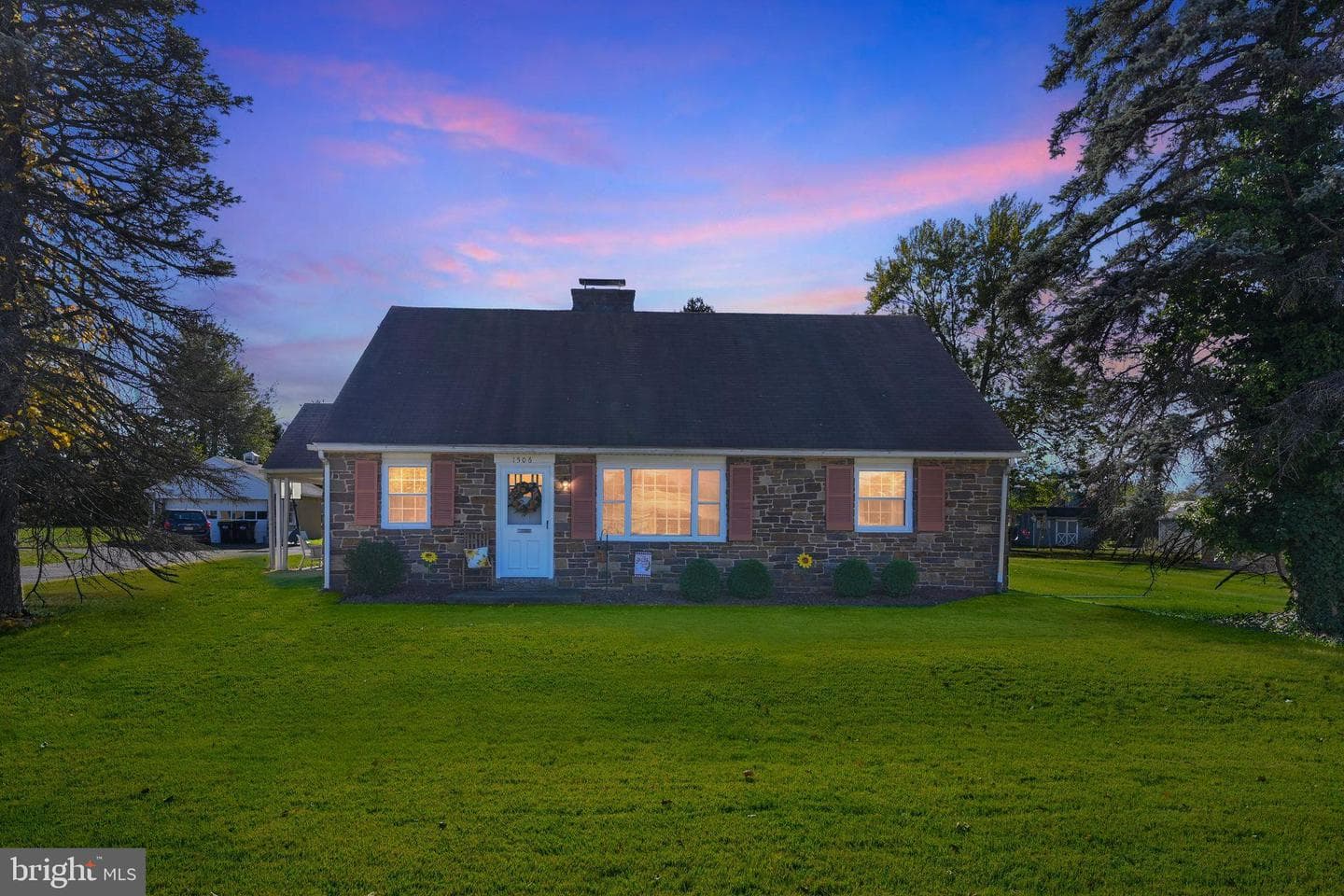 1506 Marshall photo 30