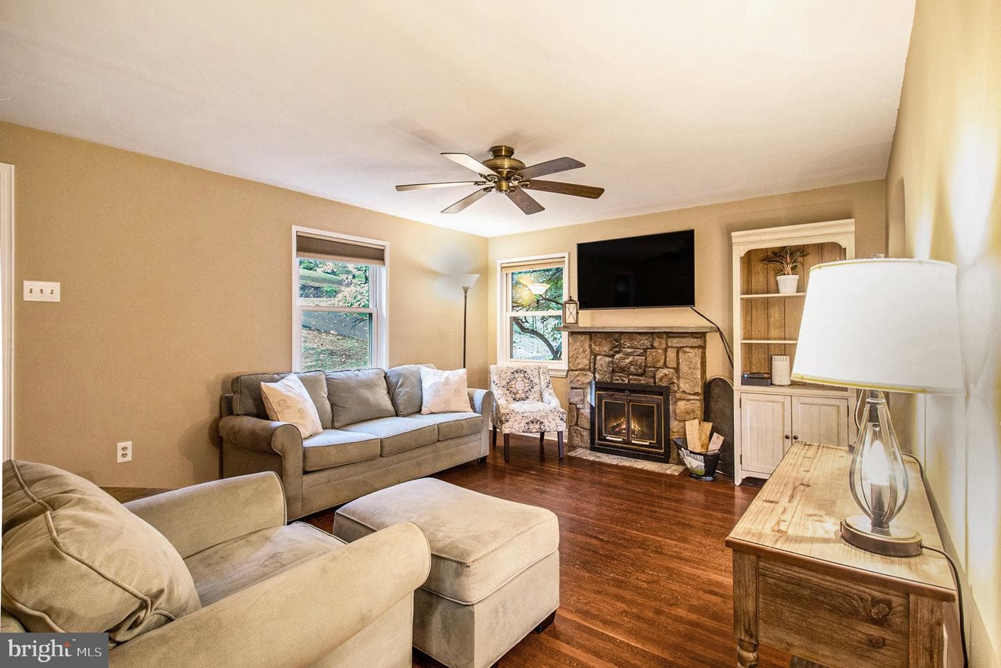 424 Weadley Road photo 13