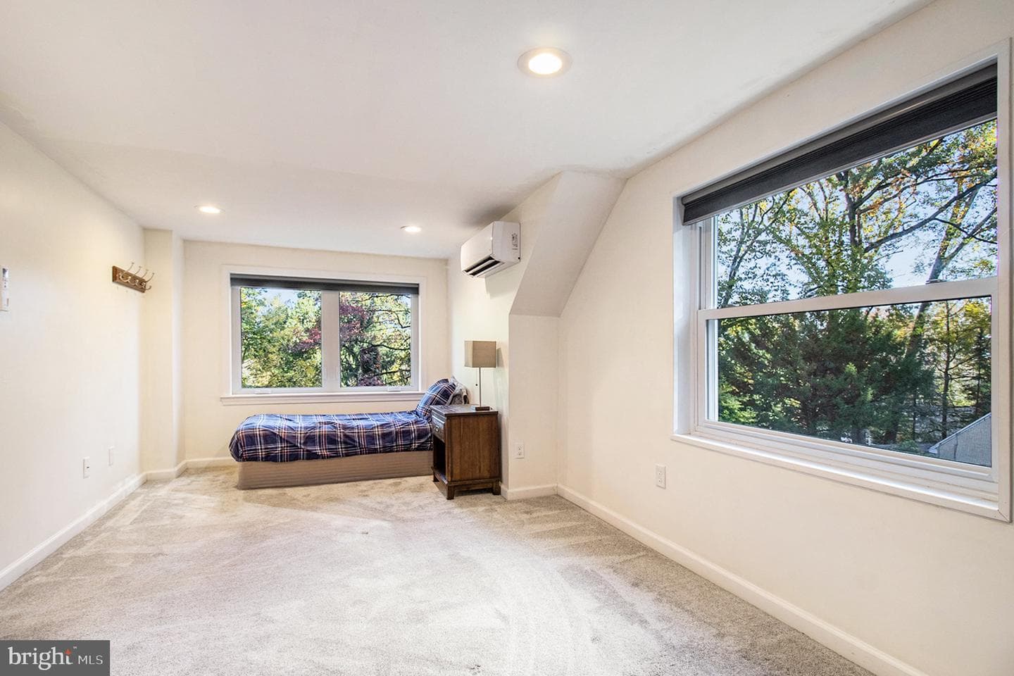 424 Weadley Road photo 27