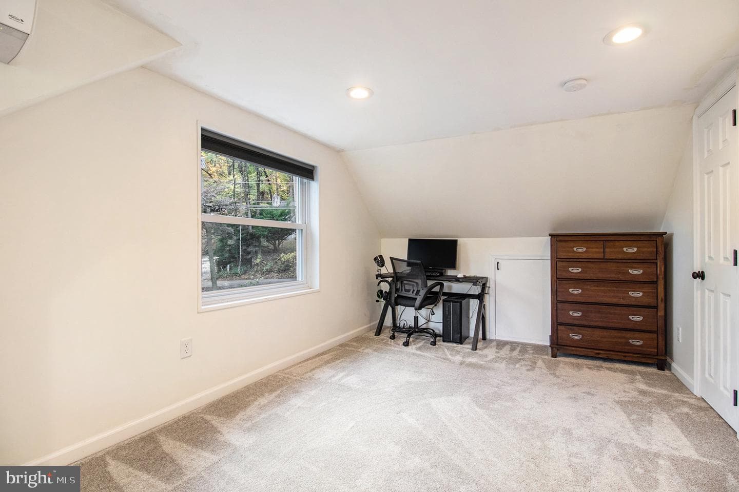 424 Weadley Road photo 29