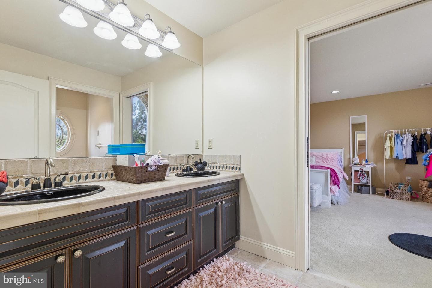703 Daventry Way photo 33