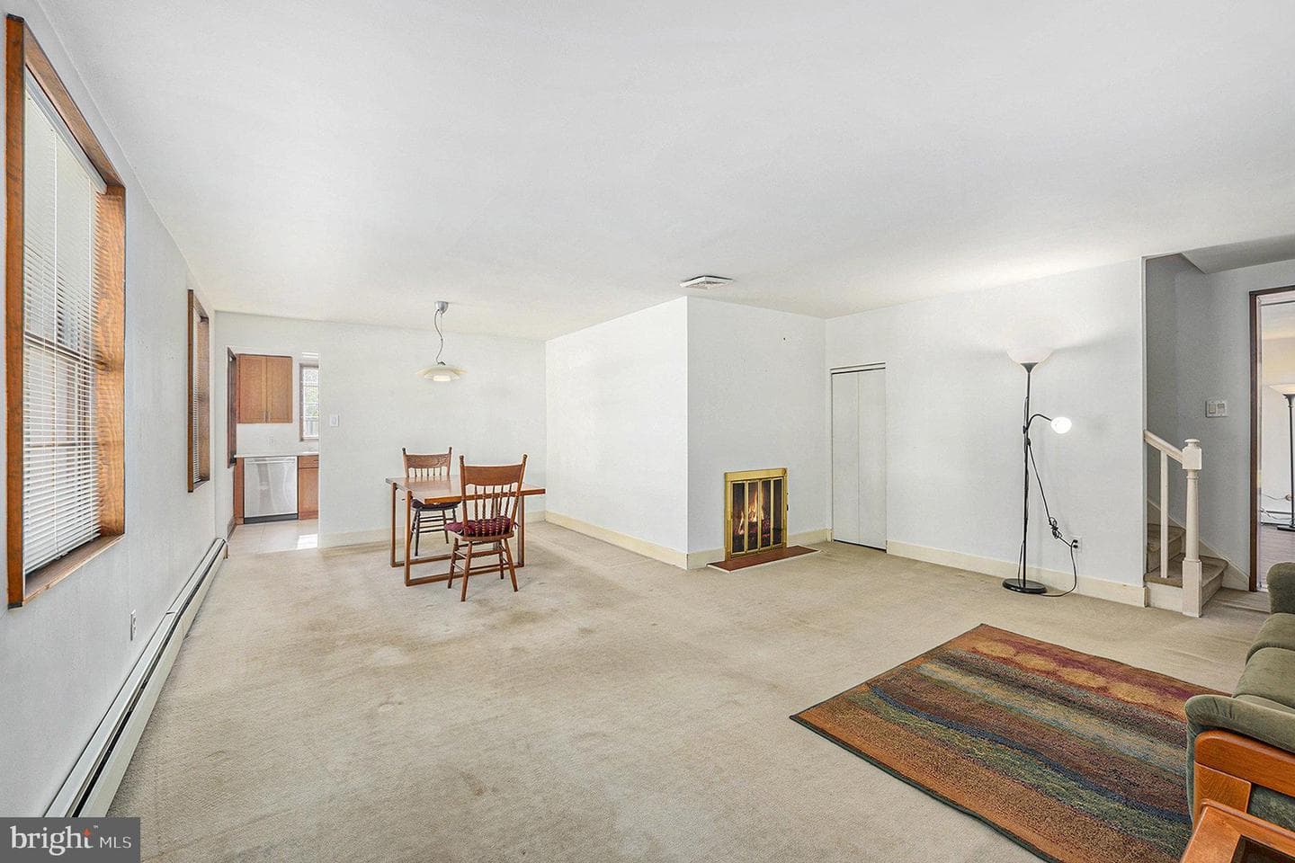 4048 Friends Lane photo 10