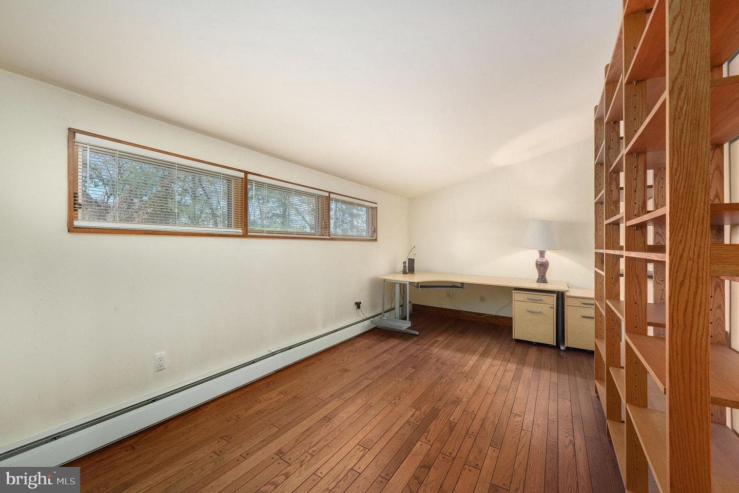 4048 Friends Lane photo 14