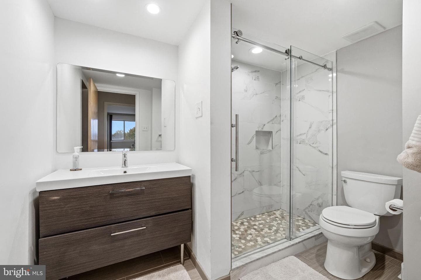 309 Florence Avenue #511-N photo 19