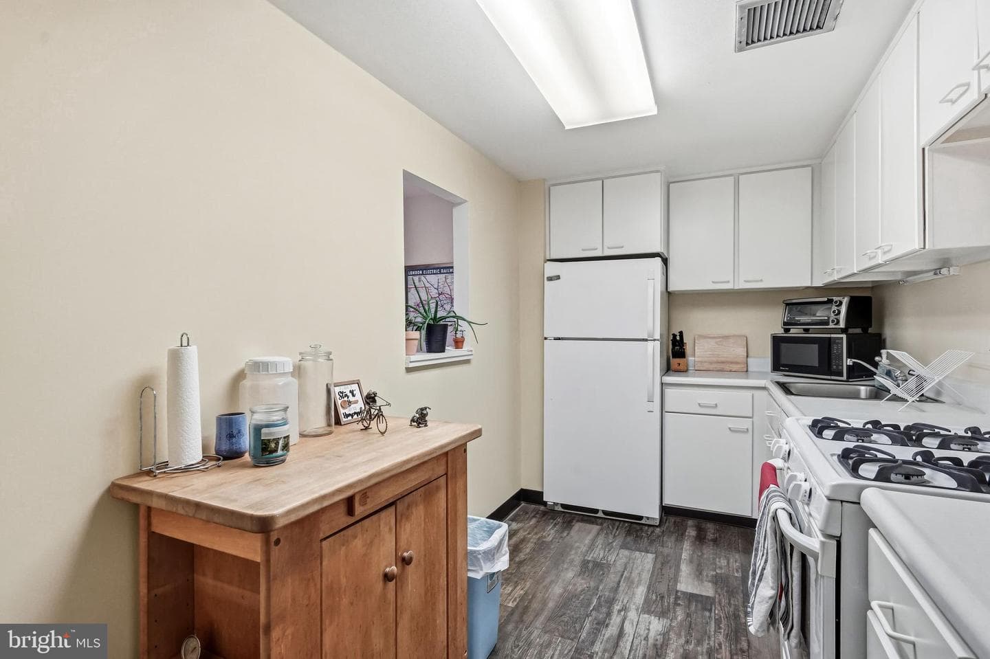 309 Florence Avenue #511-N photo 7