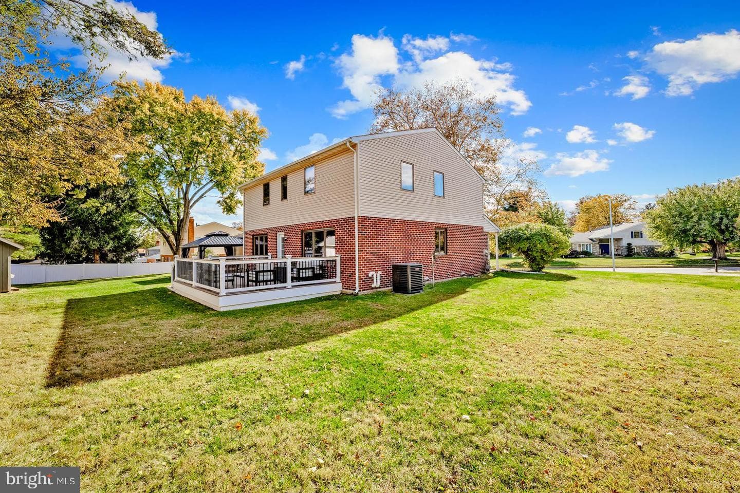 1011 Milkweed Lane photo 44
