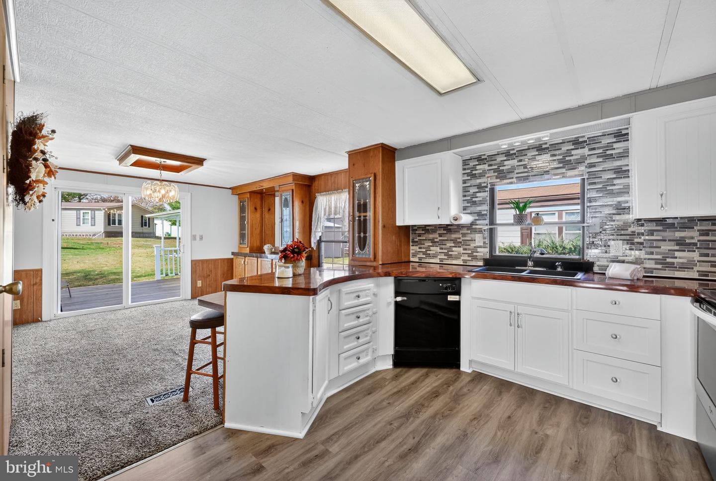 328 Woodstream Way photo 13