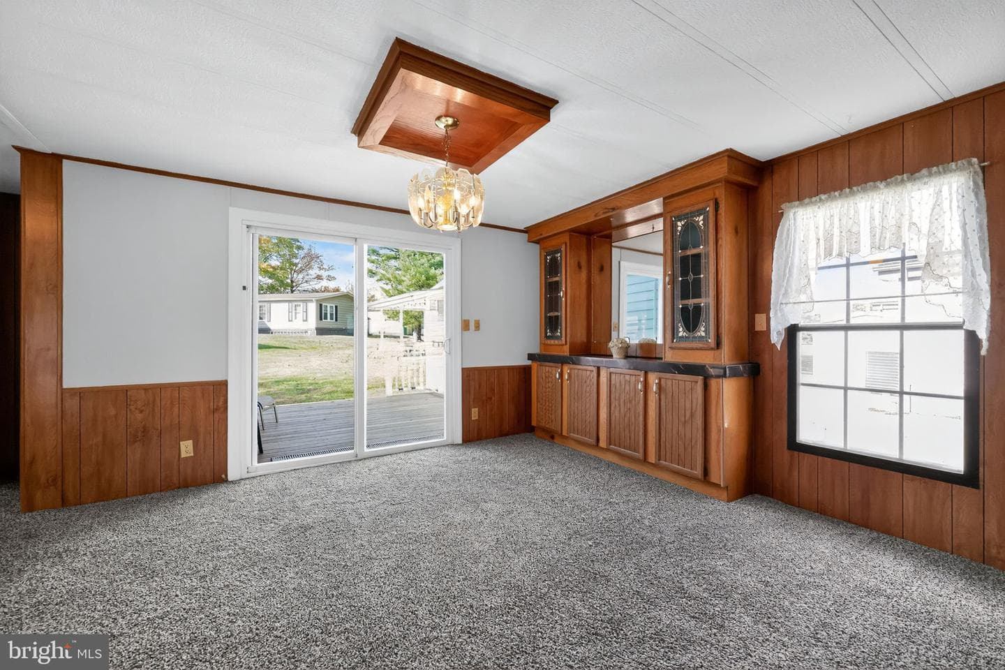 328 Woodstream Way photo 18
