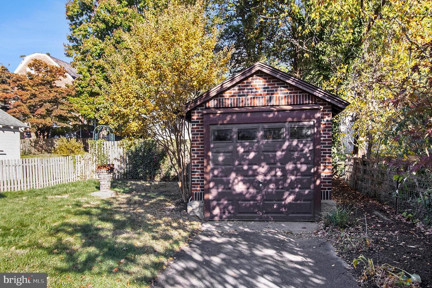 230 Harrison Avenue photo 27