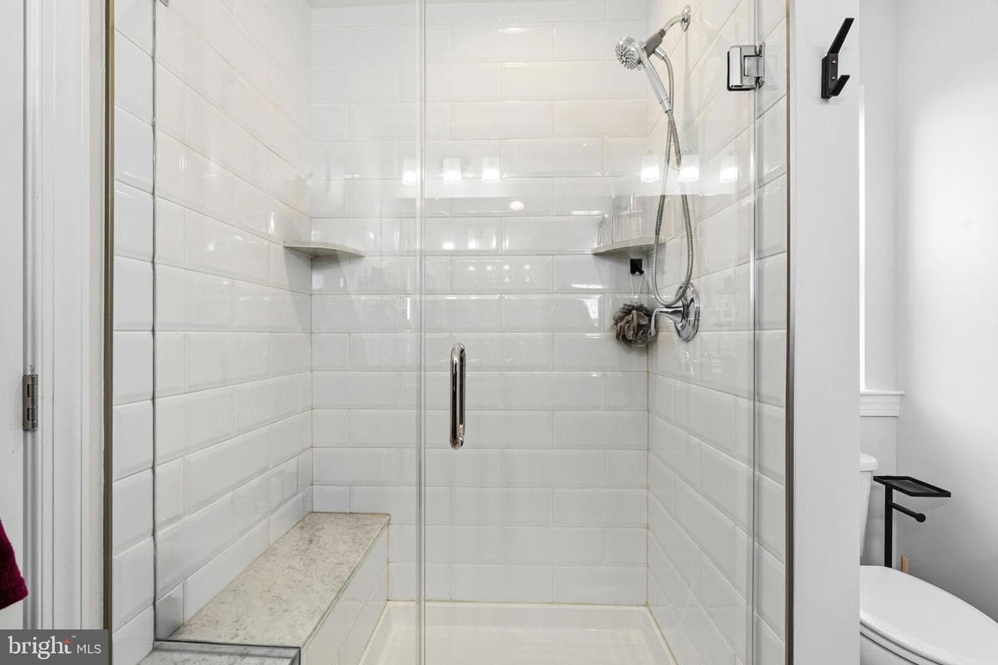 150 Larrabee Way photo 20