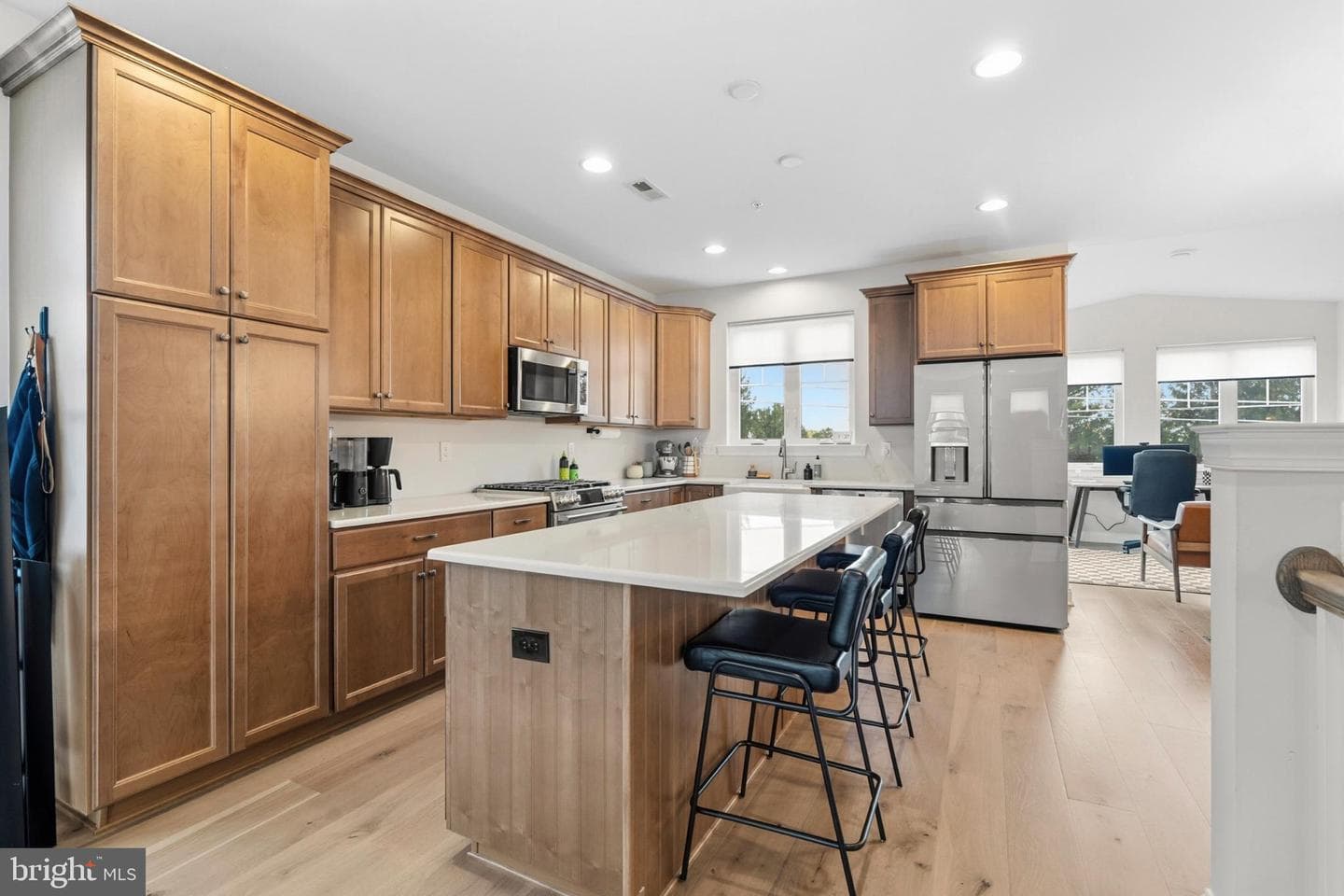 150 Larrabee Way photo 8