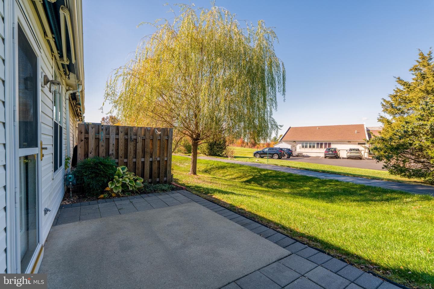 405 Ruth Court photo 4