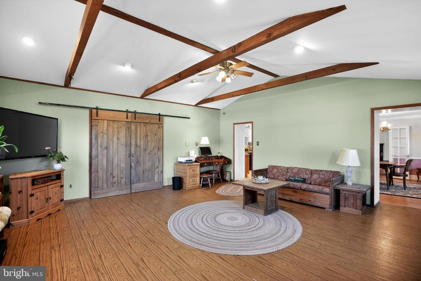 106 Montgomery Avenue photo 20