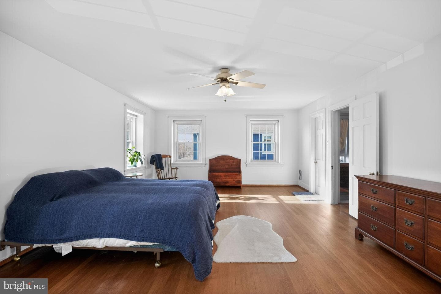 106 Montgomery Avenue photo 25