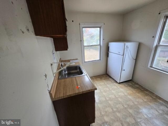 1677 Fairview Avenue photo 9