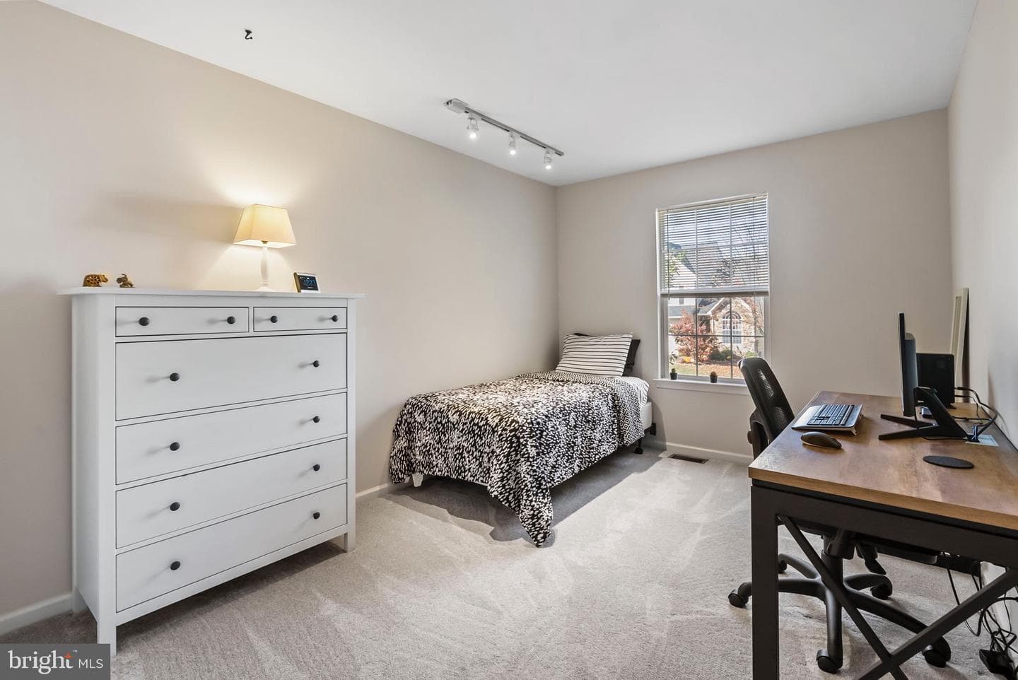 1134 Cornwallis Way photo 39