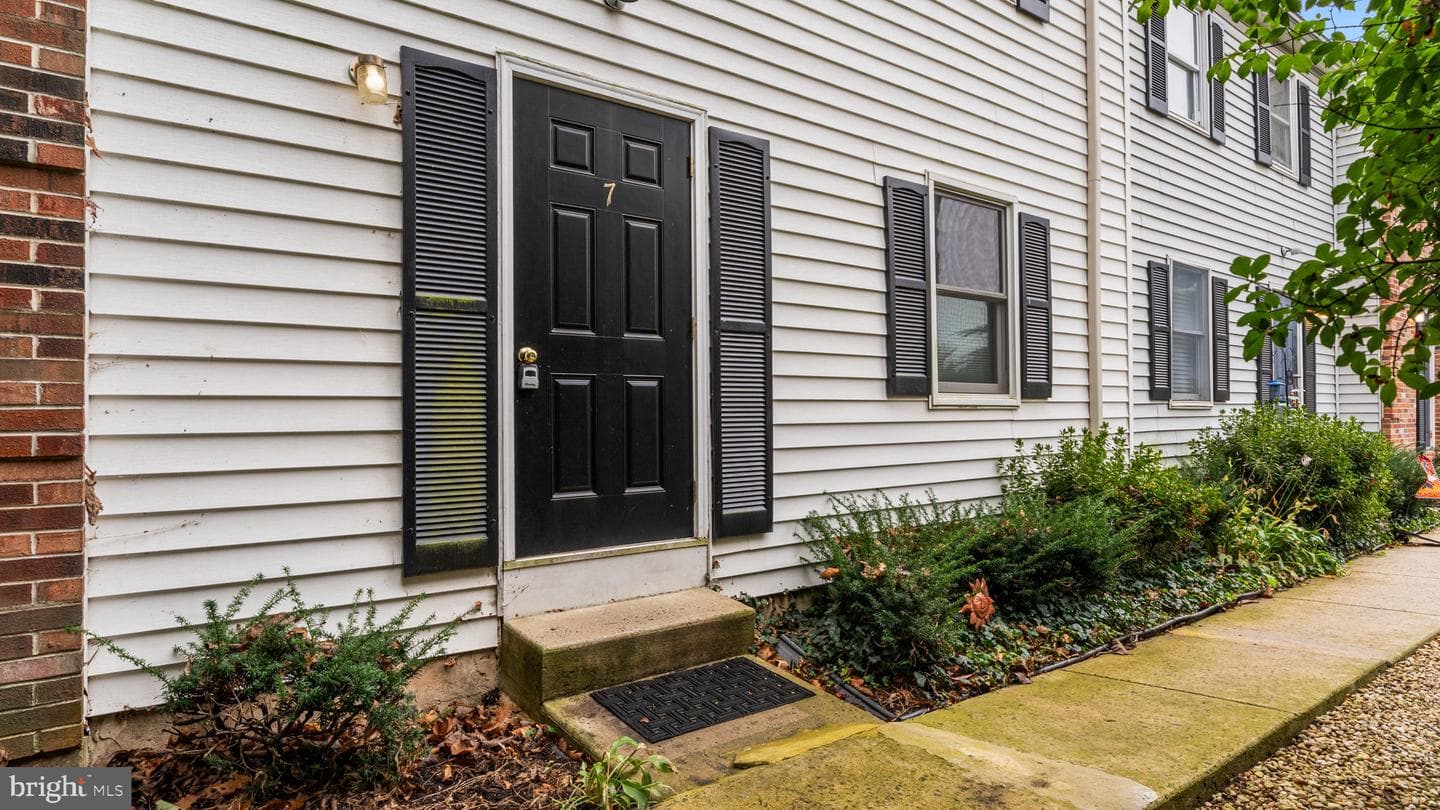 204 N Valley Forge Road #7-B photo 34