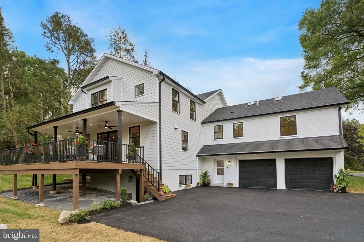 1723 Riverview Road photo 3
