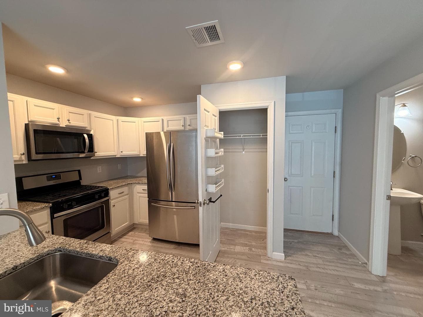 3040 Davenport Way #m120 L photo 7