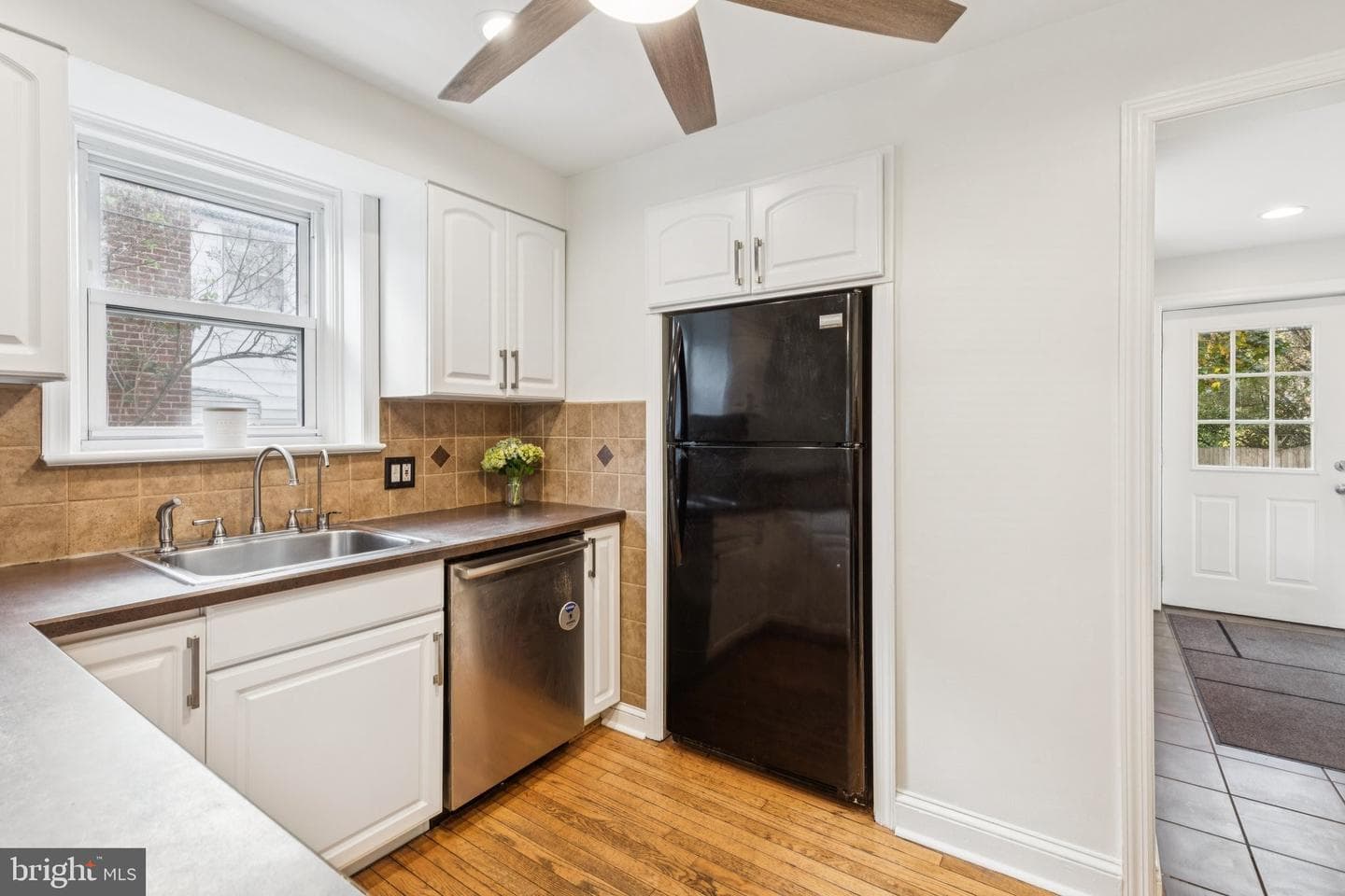 222 Harrogate Road photo 13