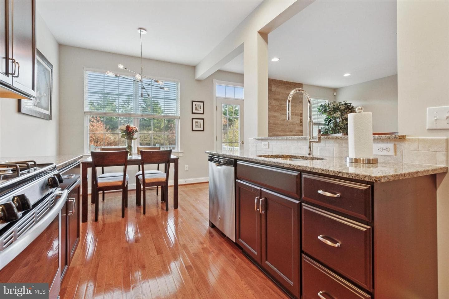 2045 Pleasant Valley Drive photo 10