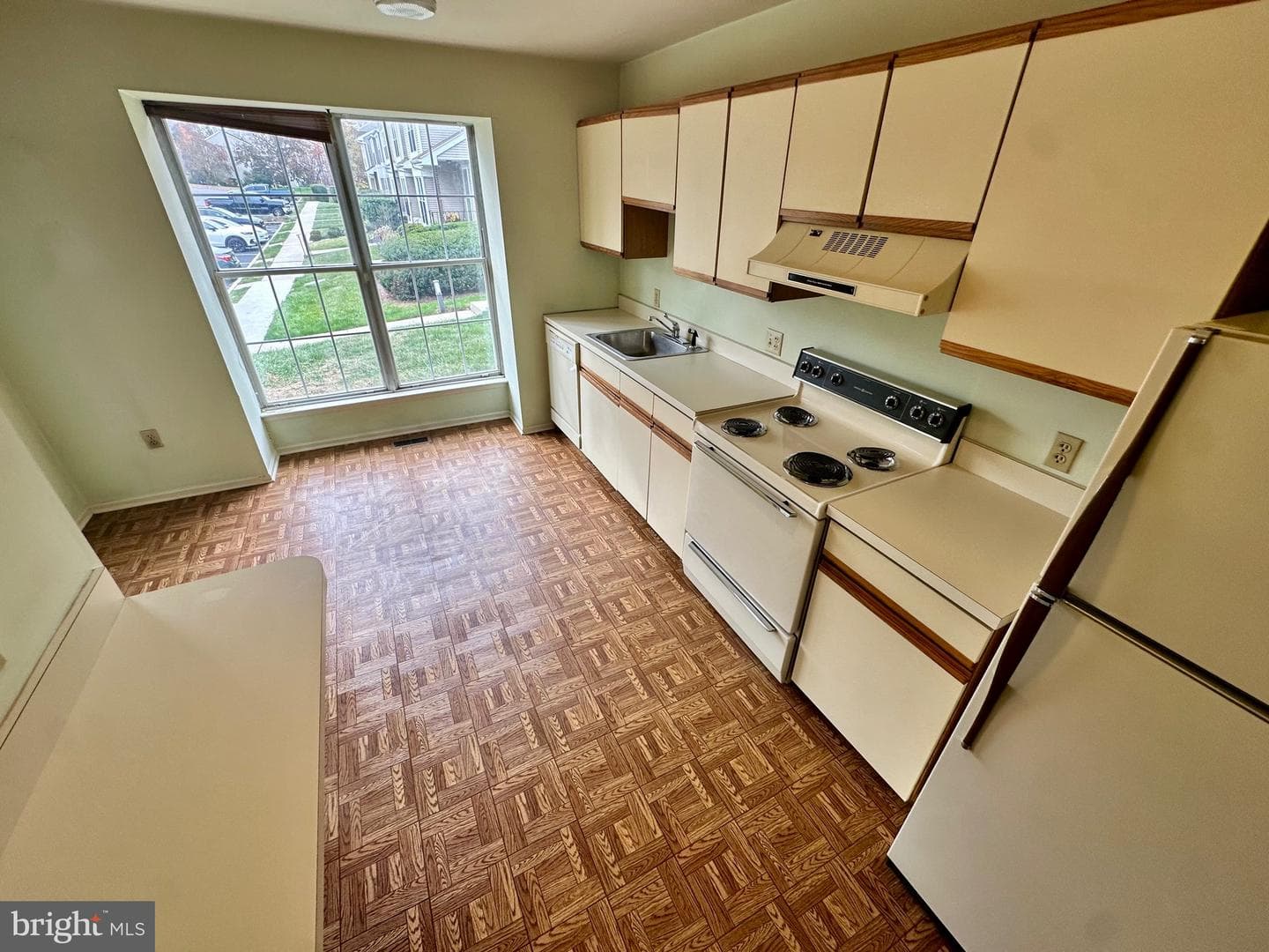 138 Cedar Court photo 4