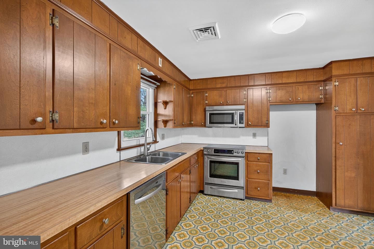 201 Jackson Road photo 15