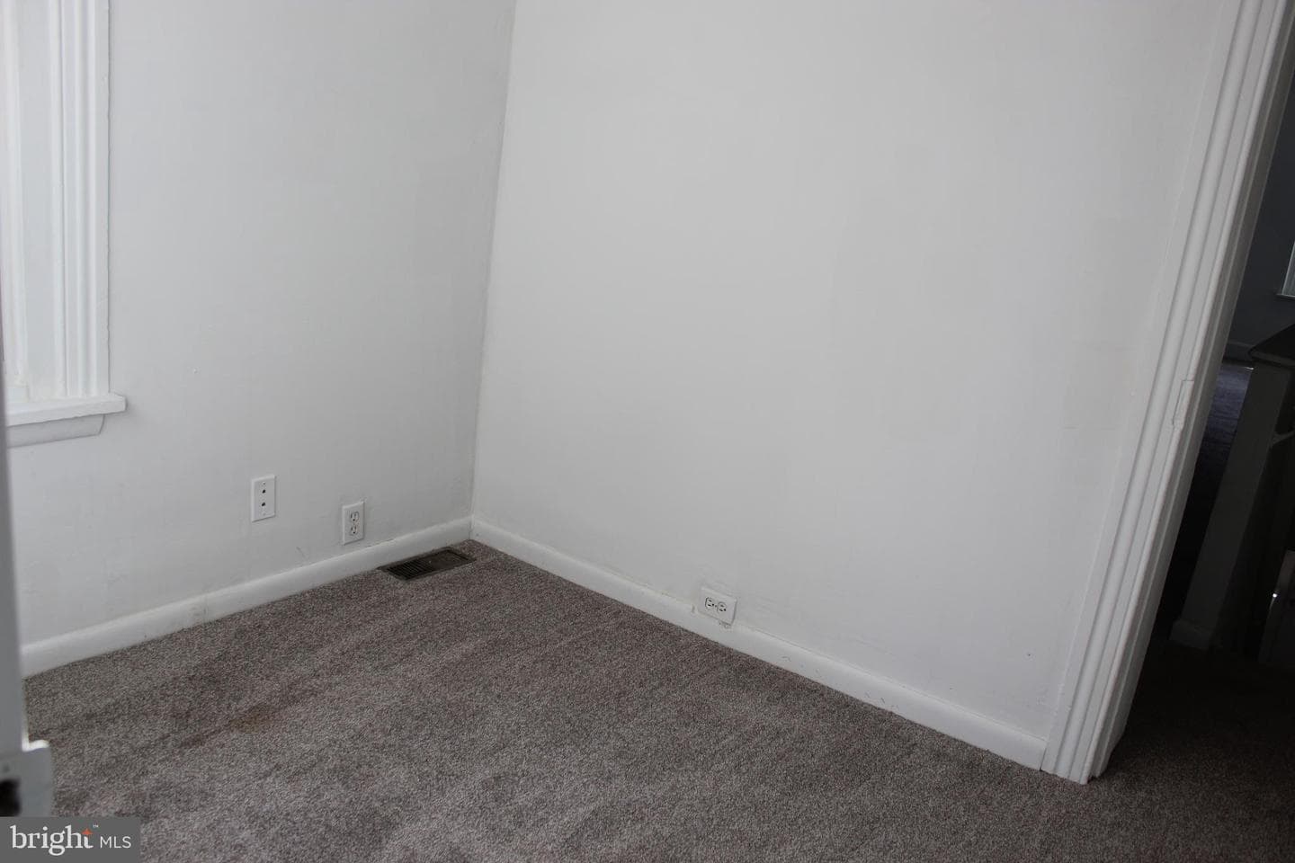 118 Chain Street photo 13