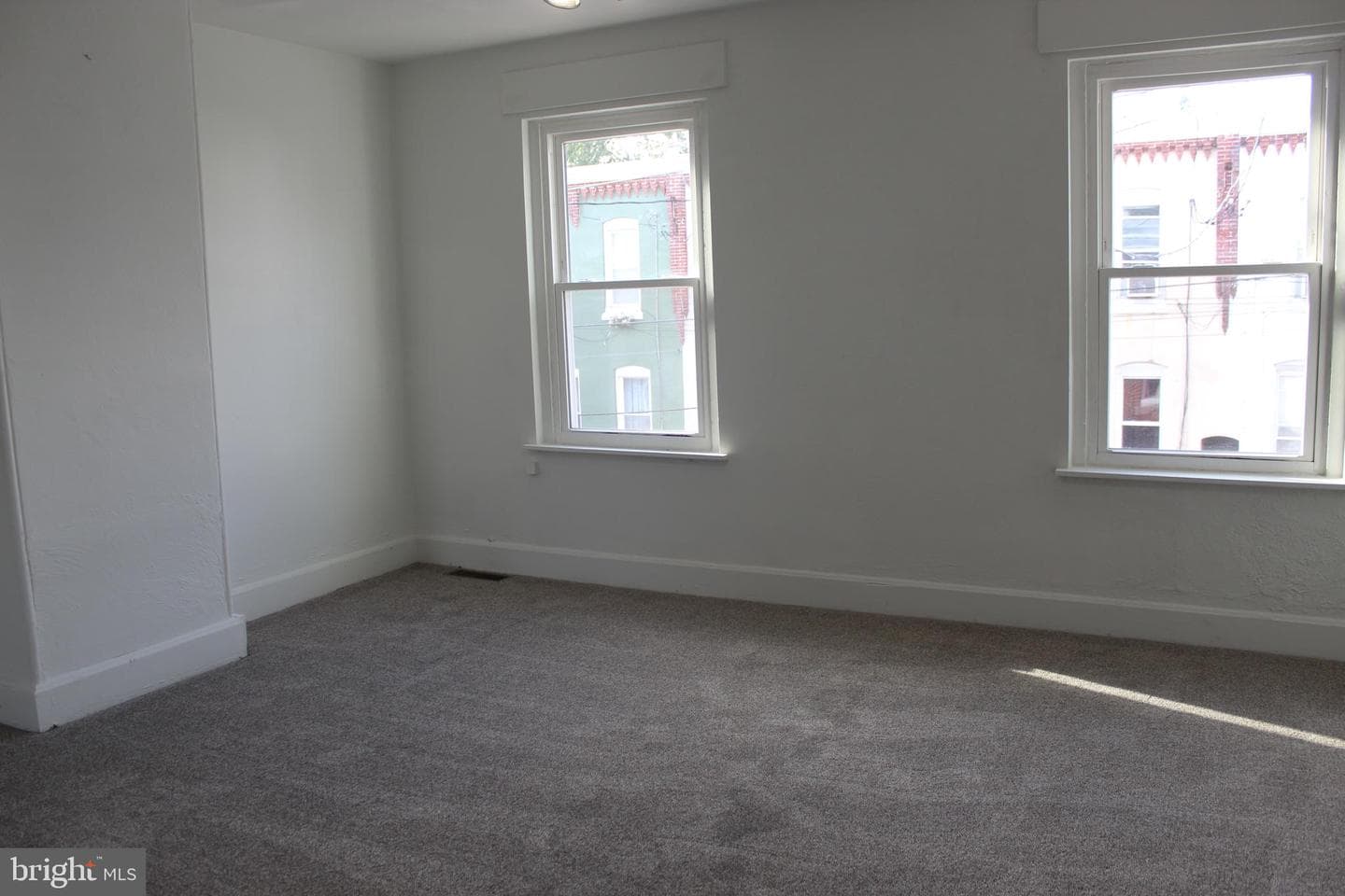 118 Chain Street photo 14