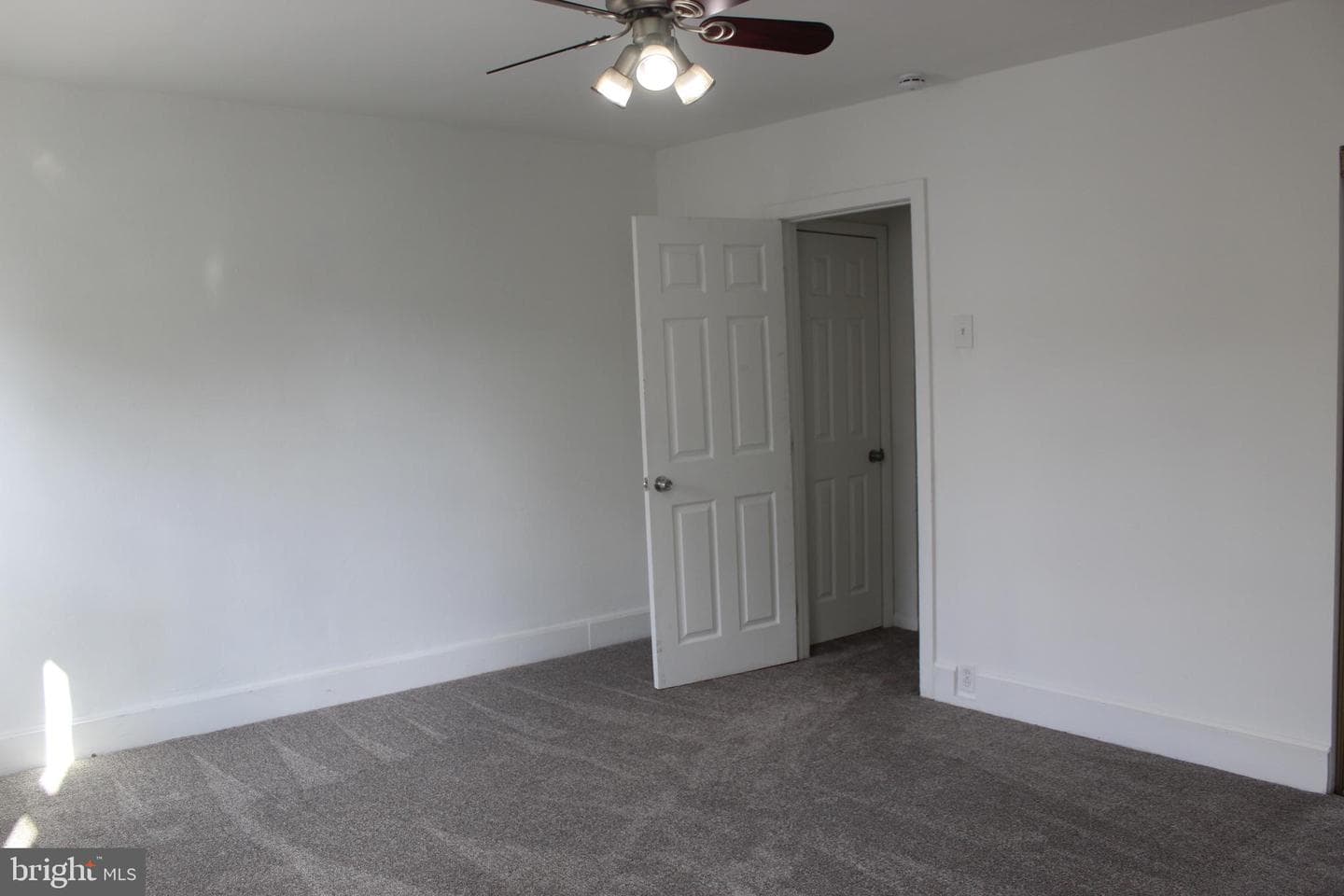 118 Chain Street photo 16