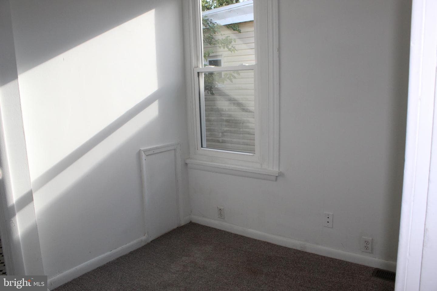 118 Chain Street photo 18