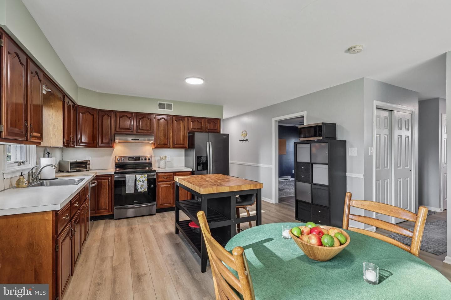 480 Bentwood Drive photo 11