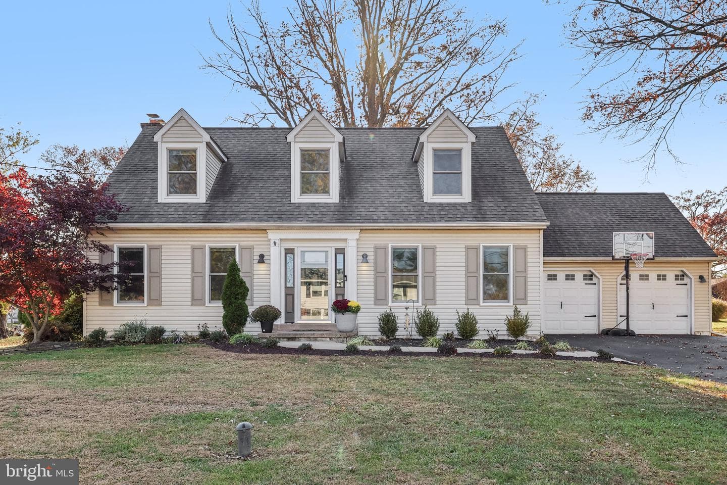 480 Bentwood Drive photo 2