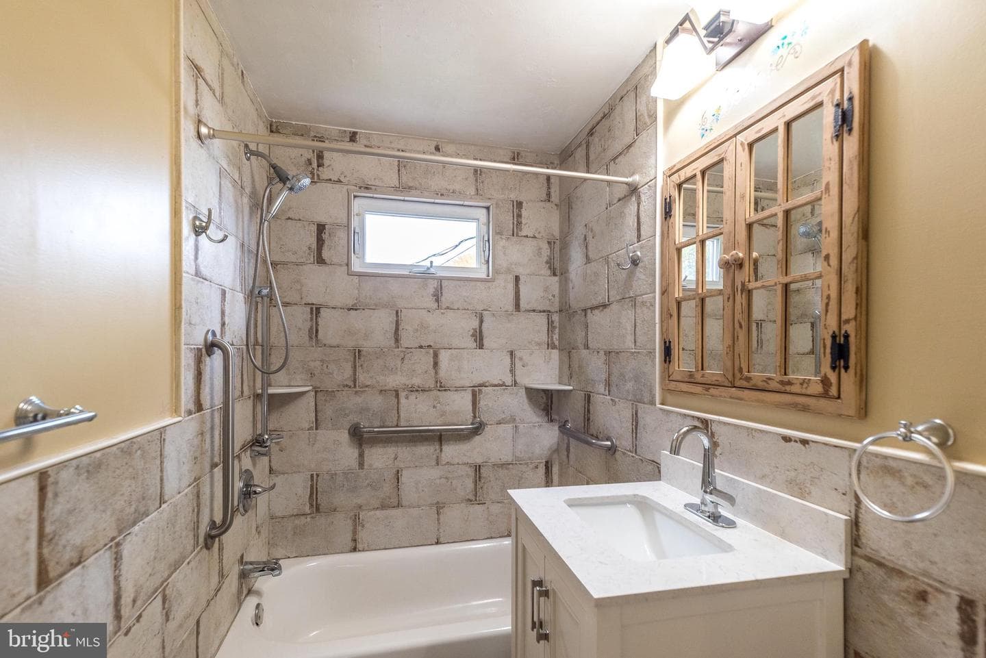2017 Spring Mill Road photo 14