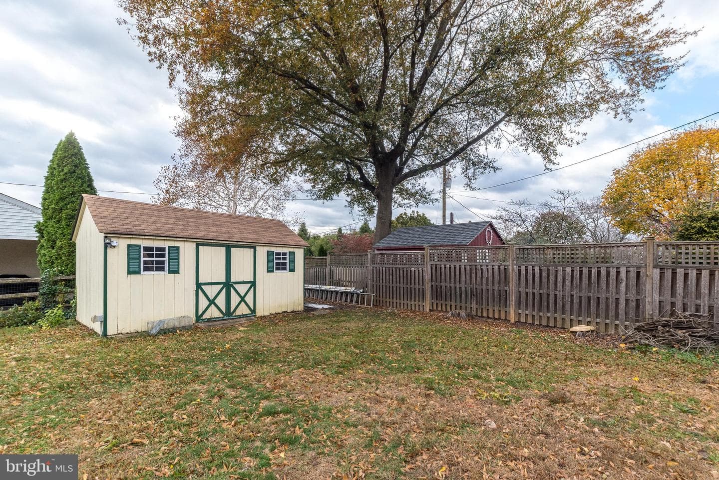 2017 Spring Mill Road photo 25