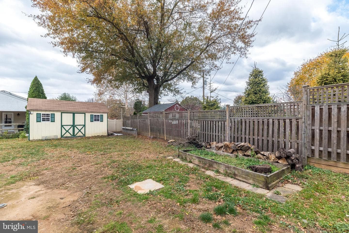 2017 Spring Mill Road photo 26