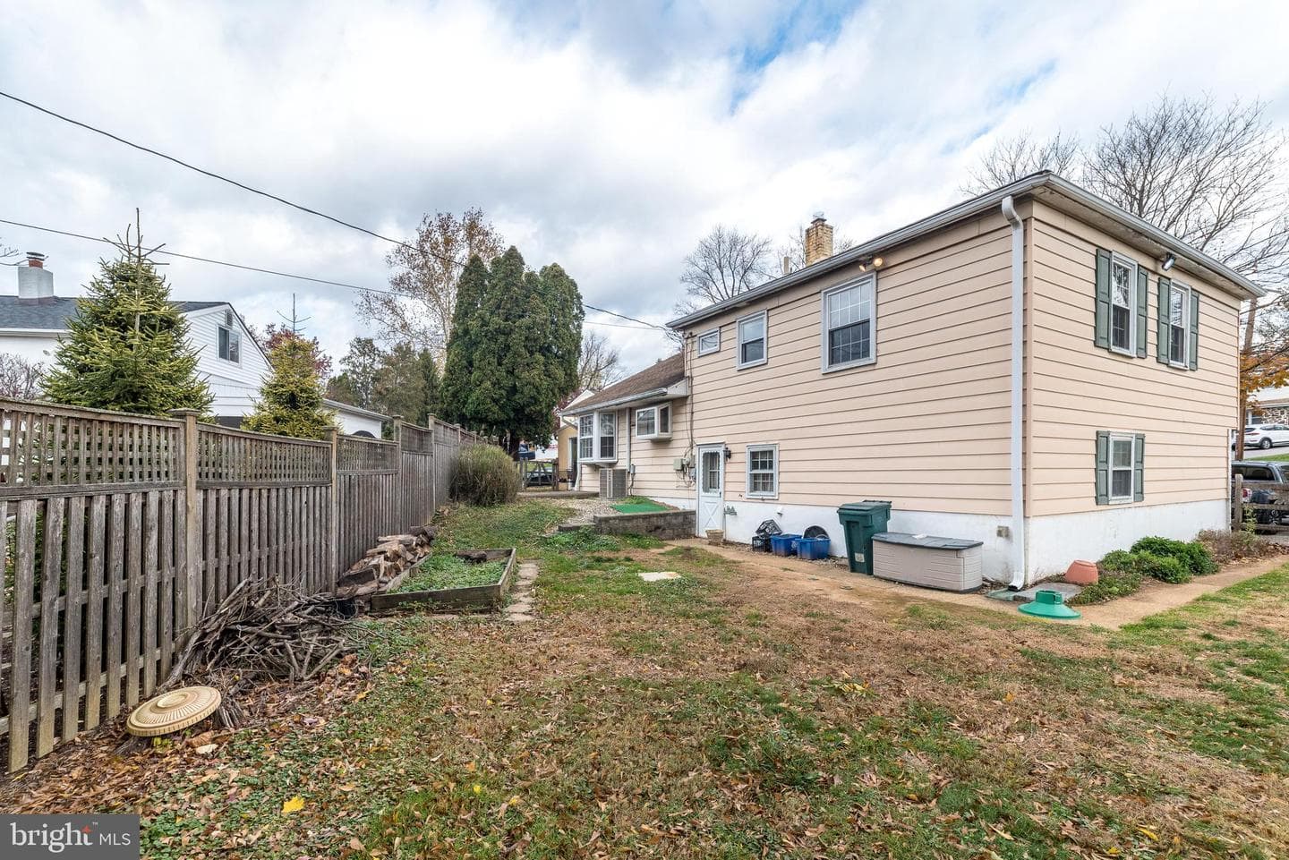 2017 Spring Mill Road photo 31