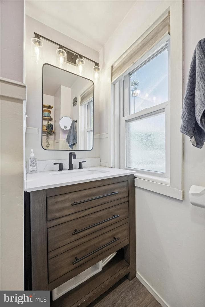 2951 N Charlotte Street photo 18