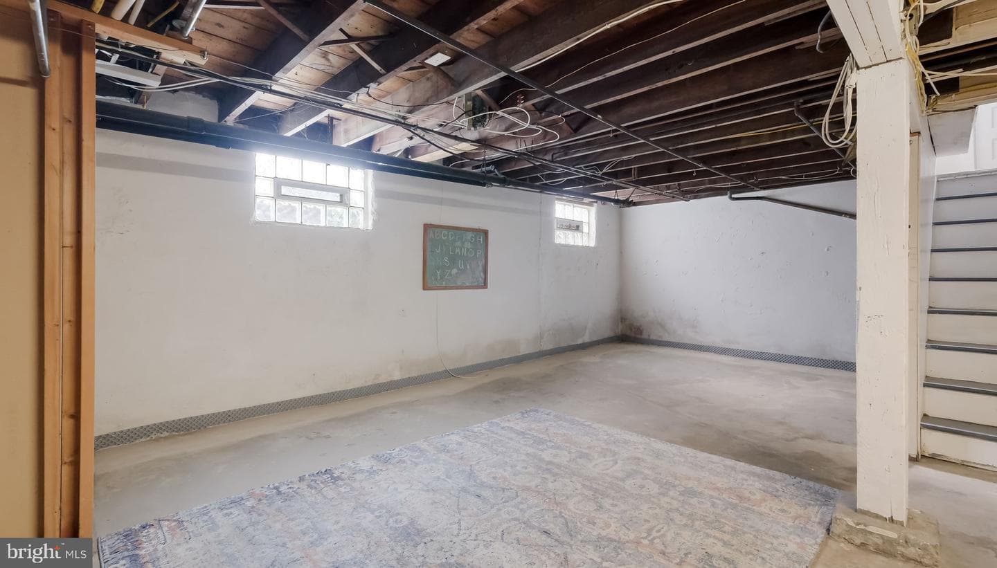 315 Krewson Terrace photo 27