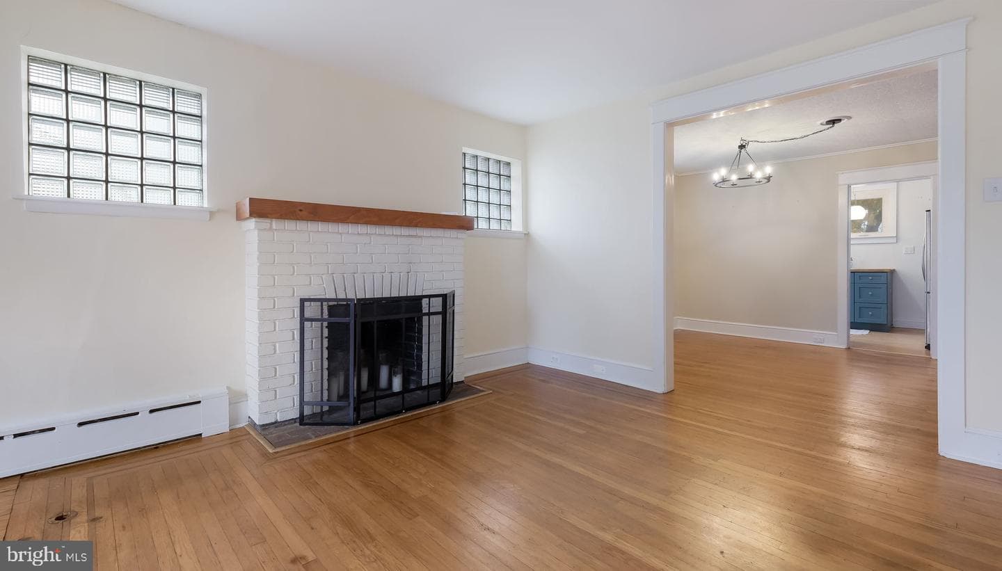 315 Krewson Terrace photo 9