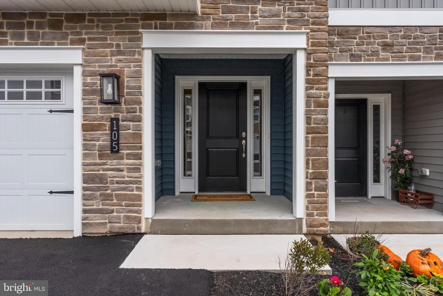 105 Higher Rock Court photo 2