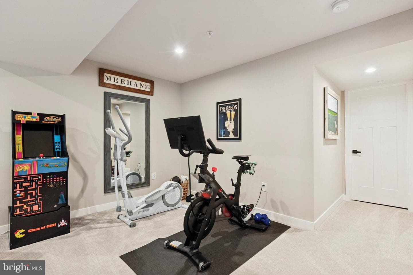 102 Sterling Drive photo 24